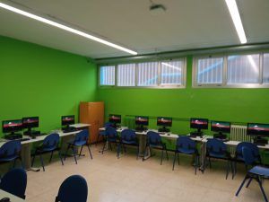 Birjinetxe eskola + TxikiLinux