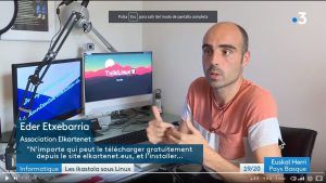 TxikiLinux Baionako Etxepare Lizeoan