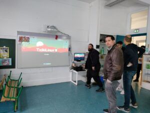 Txikilinux Zerbitzaria abian Donibaneko ikastolan